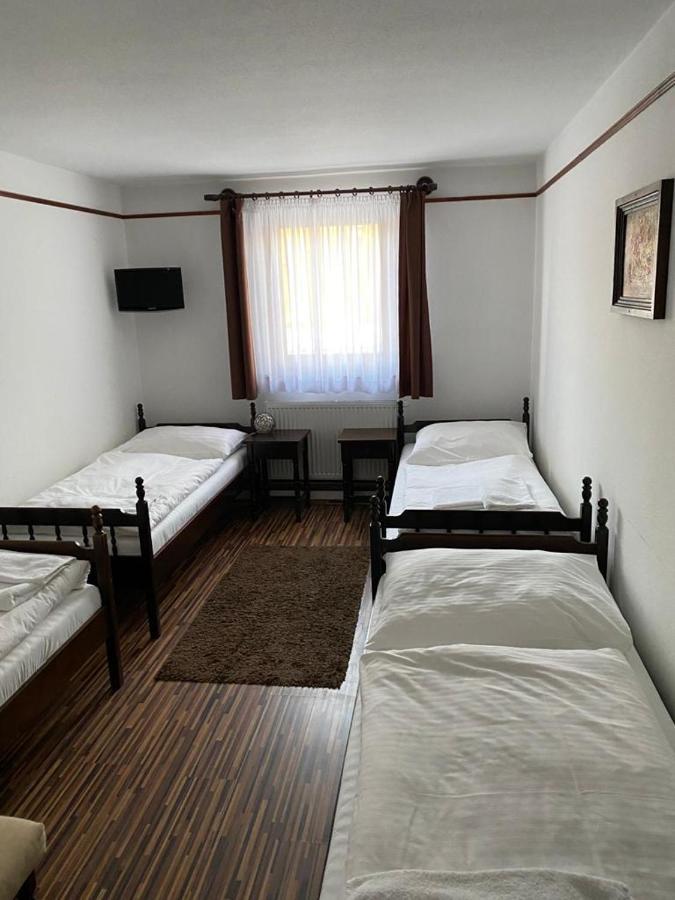 Motel M Малацки Экстерьер фото