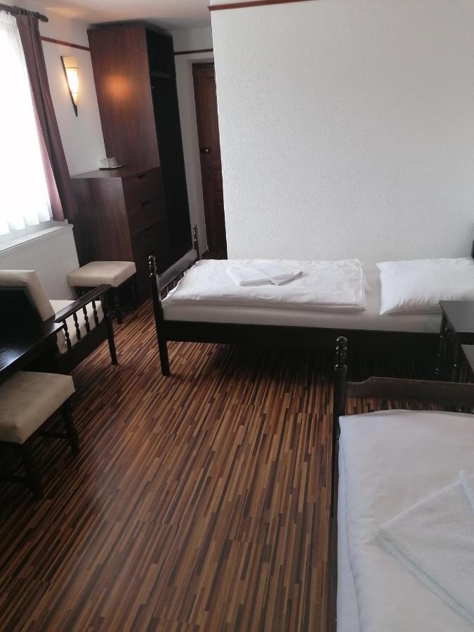 Motel M Малацки Экстерьер фото