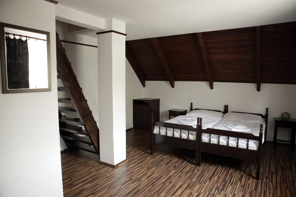 Motel M Малацки Номер фото